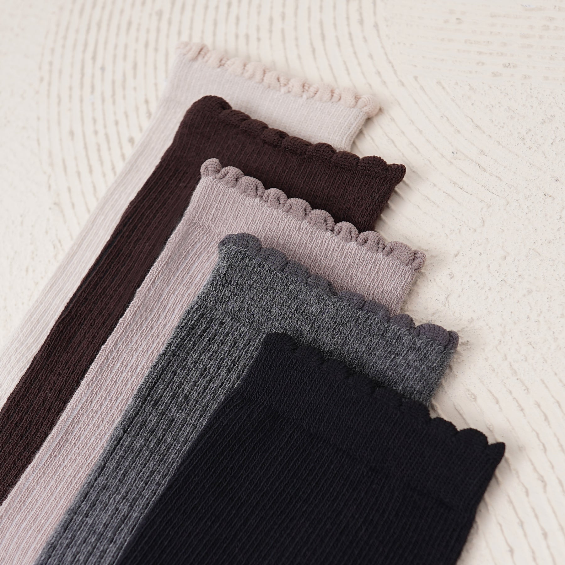 Regular Socks | Kaos Kaki