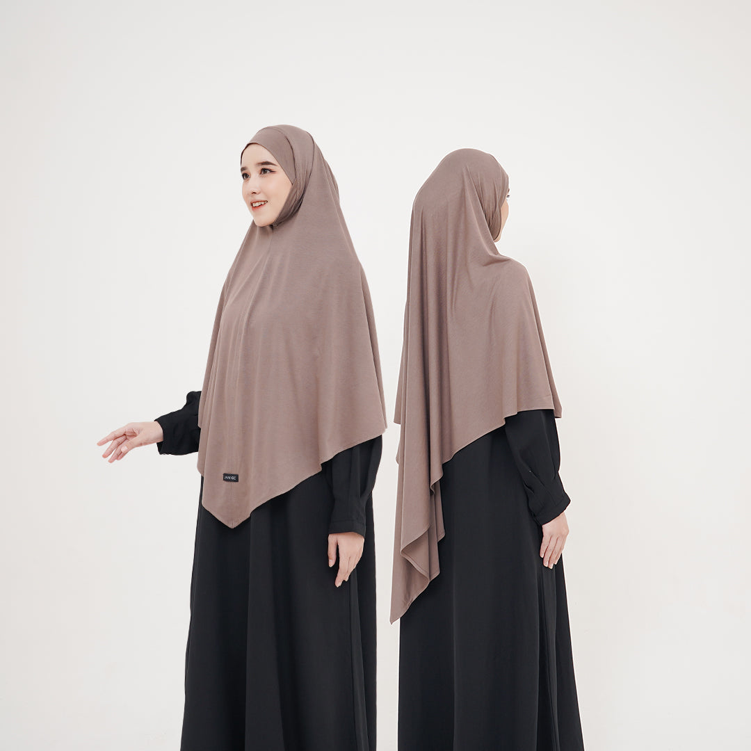 Nadwa Khimar
